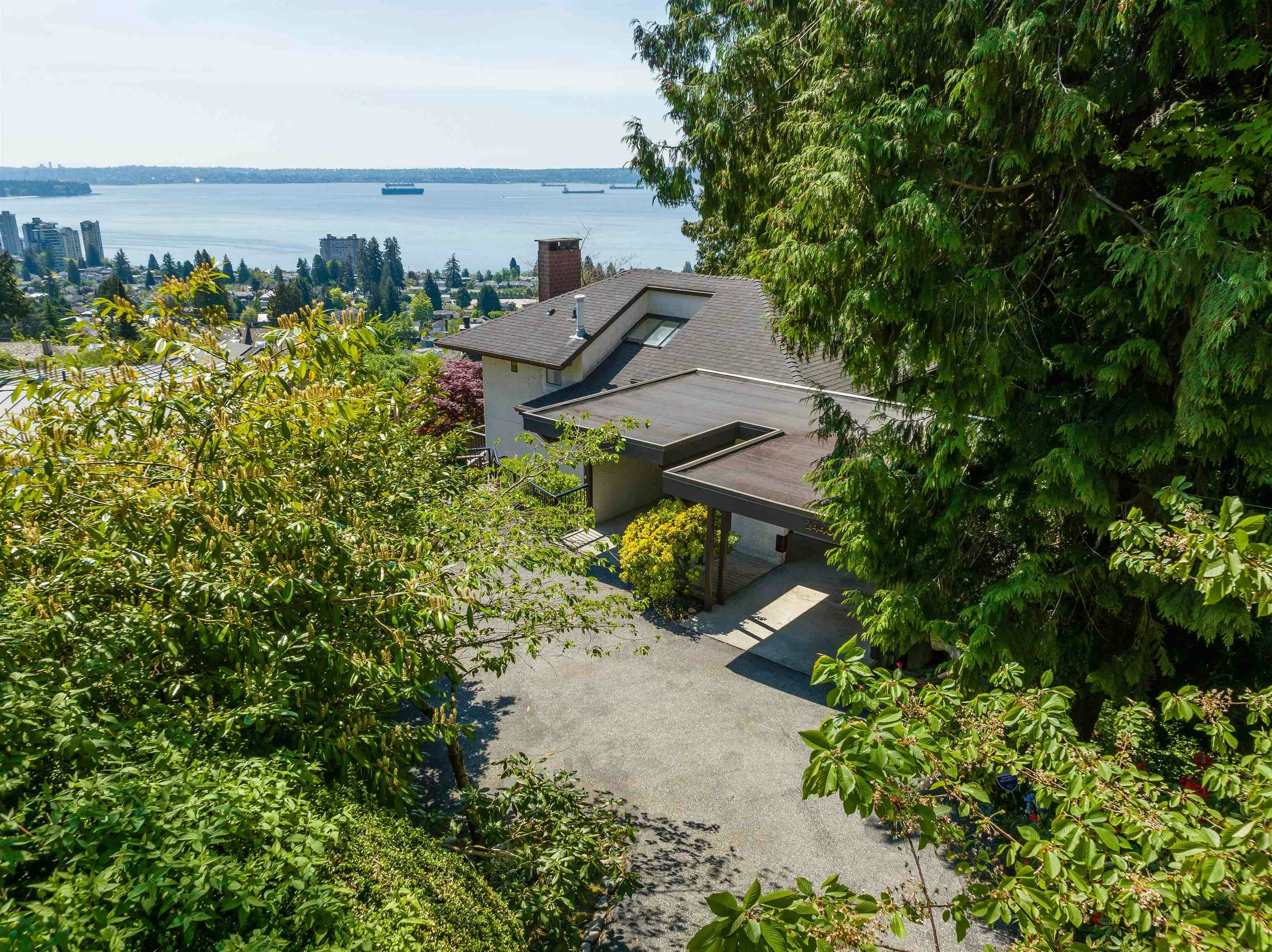 2440 Queens Avenue, West Vancouver, BC, V7V 2Y6 - 34