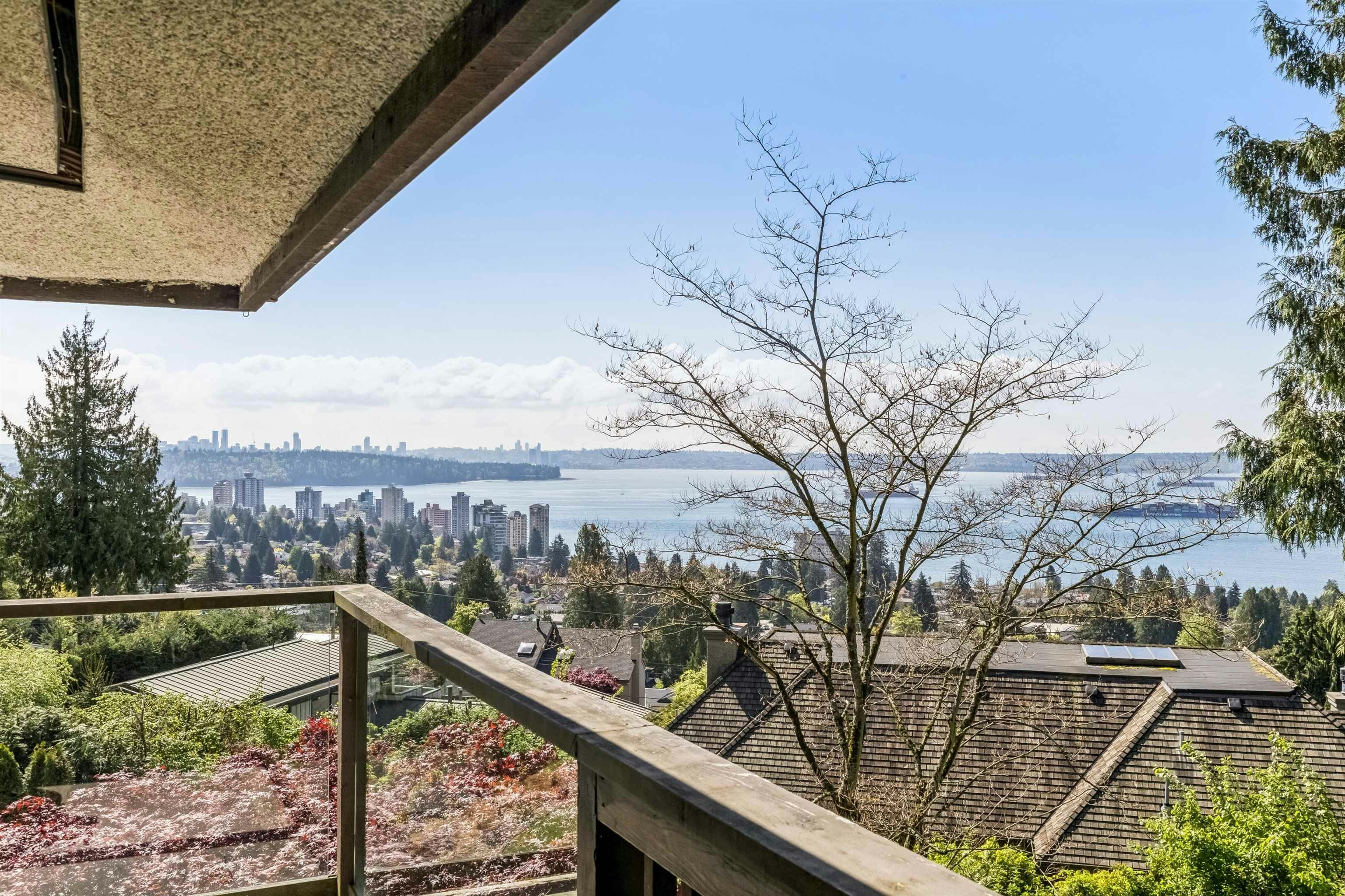 2440 Queens Avenue, West Vancouver, BC, V7V 2Y6 - 40