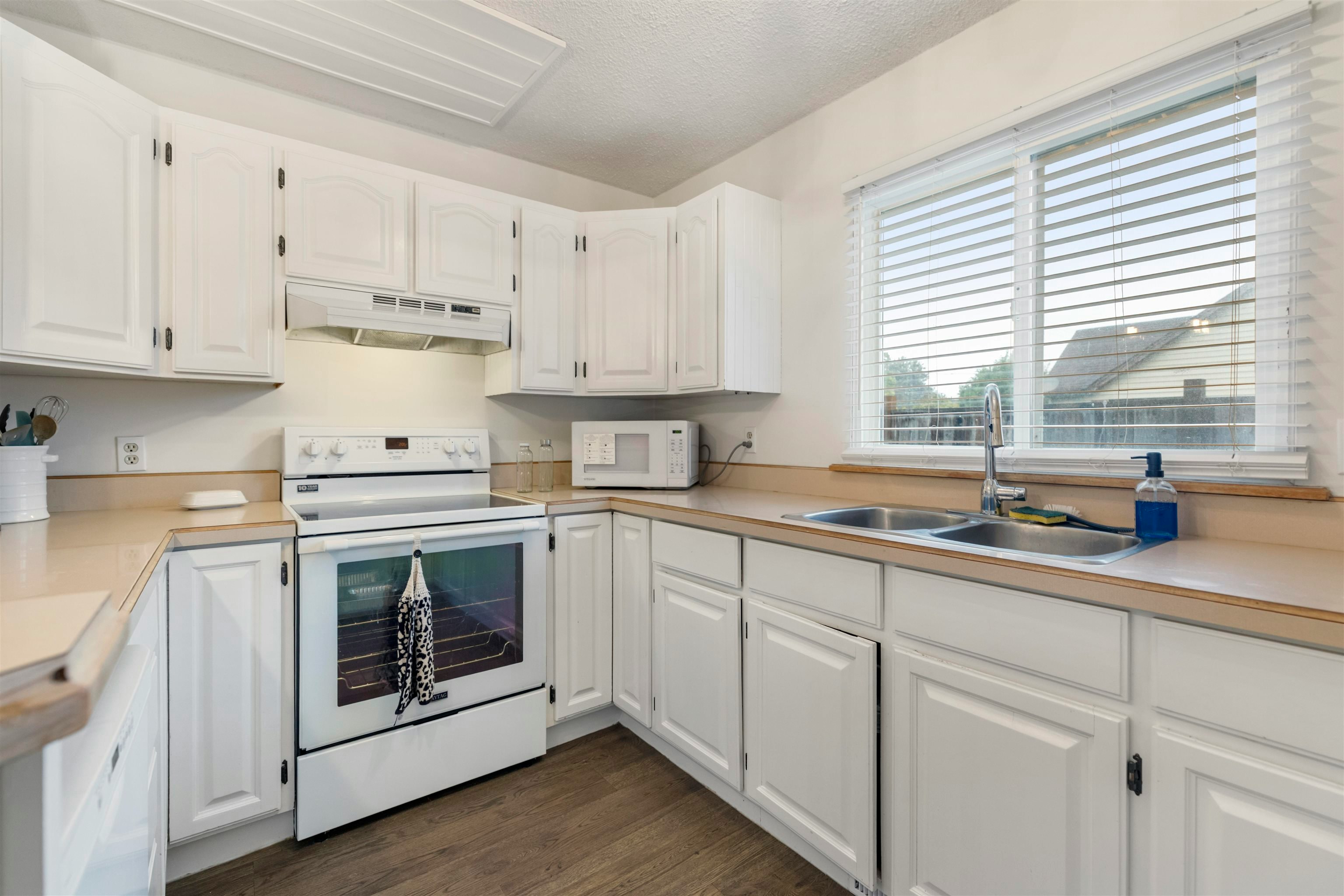 9418 Mcnaught Road, Chilliwack, BC, V2P 6E9 - 8