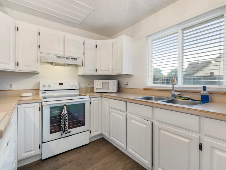 9418 Mcnaught Road, Chilliwack, BC, V2P 6E9 - 8