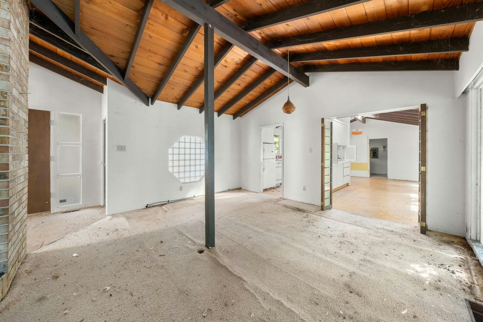 3745 Southridge Avenue, West Vancouver, BC, V7V 3H9 - 10