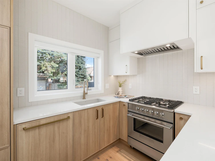3143 E 19 Avenue, Vancouver, BC, V5M 2T2 - 3
