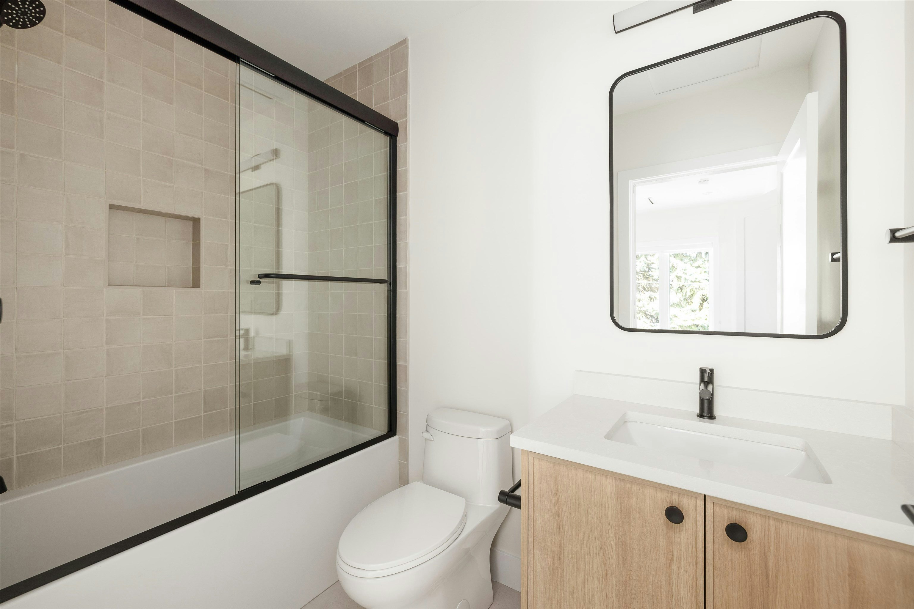 3143 E 19 Avenue, Vancouver, BC, V5M 2T2 - 14