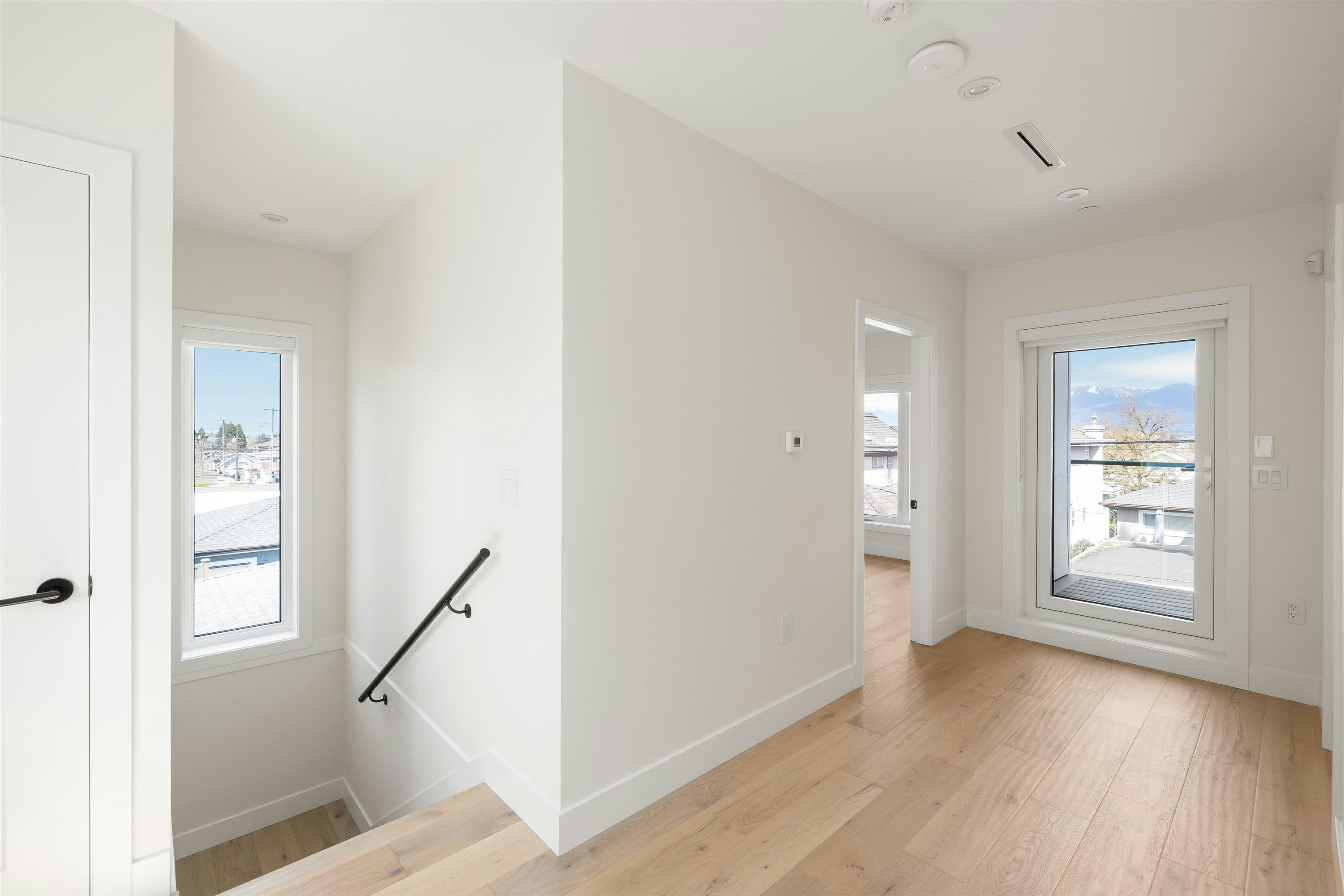 3143 E 19 Avenue, Vancouver, BC, V5M 2T2 - 11