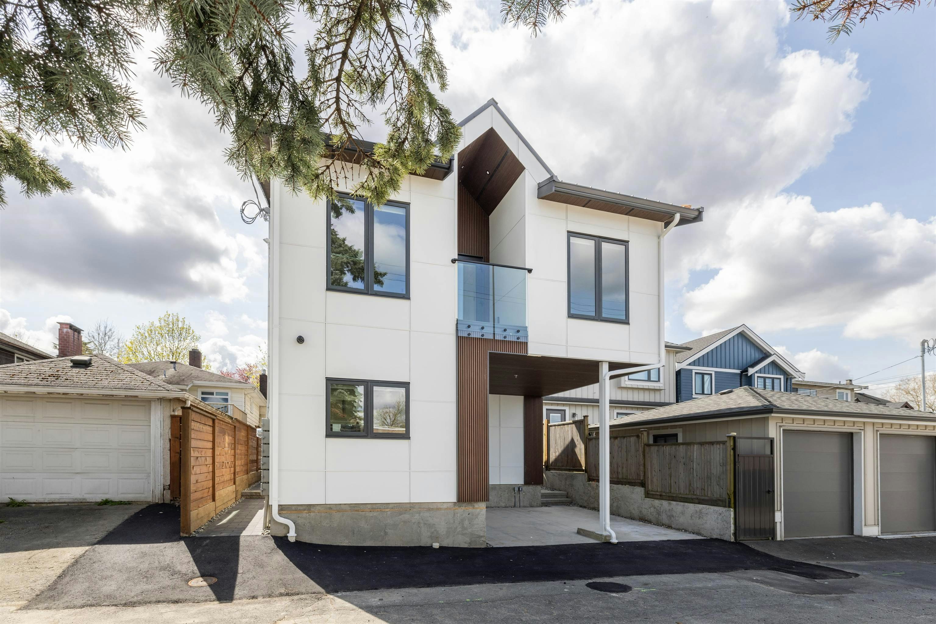 3143 E 19 Avenue, Vancouver, BC, V5M 2T2 - 18