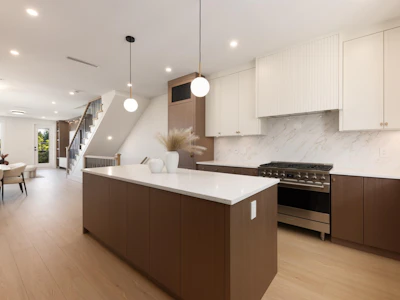 1-6525 Dufferin Avenue - 5
