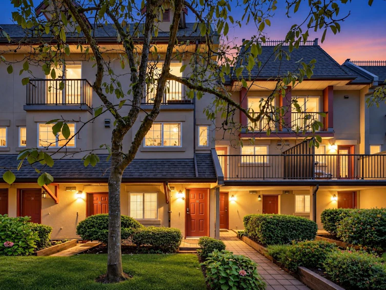 12-1561 Booth Avenue, Coquitlam, BC, V3K 6Z9