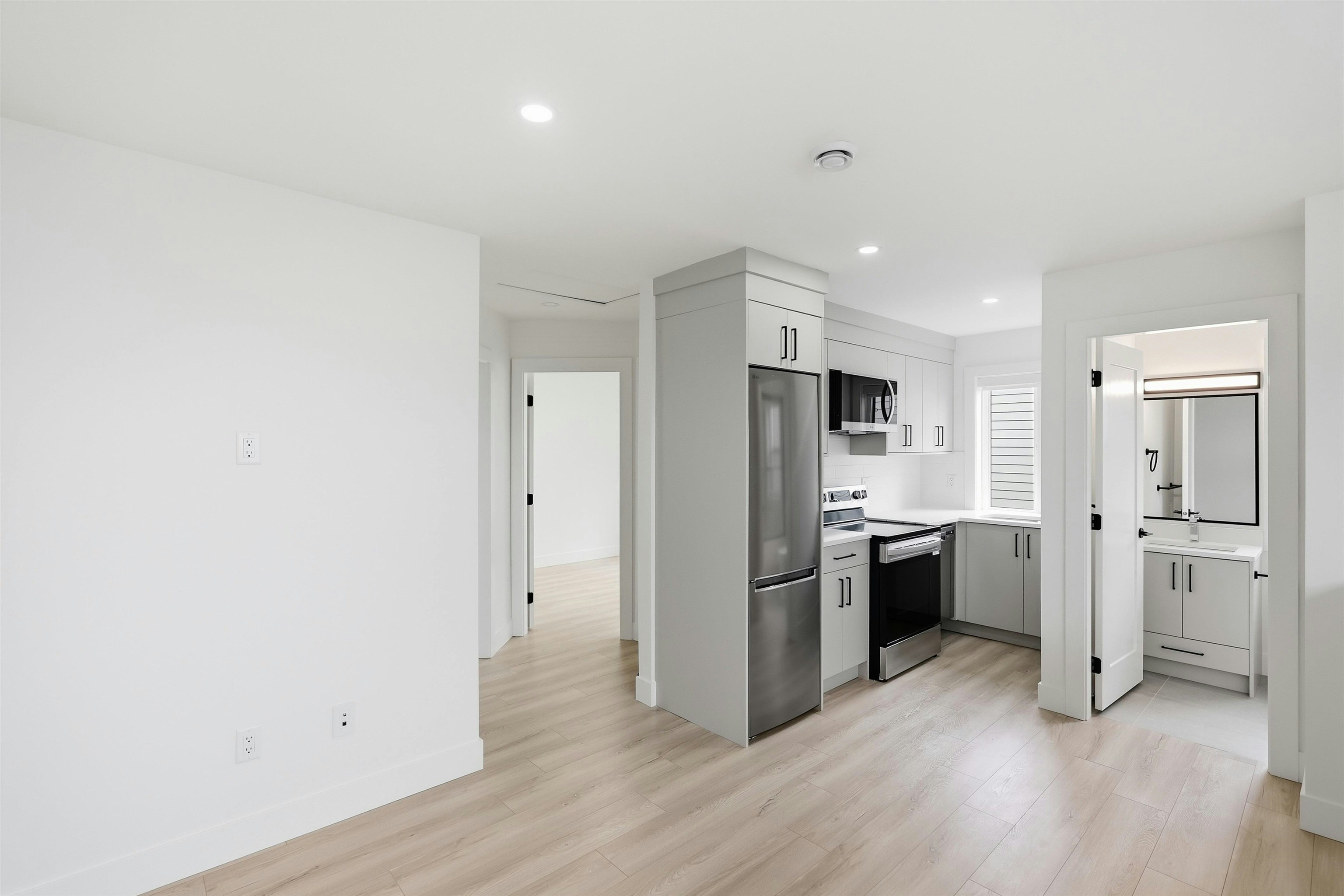 9312 Ebor Road, Delta, BC, V4C 3K7 - 22