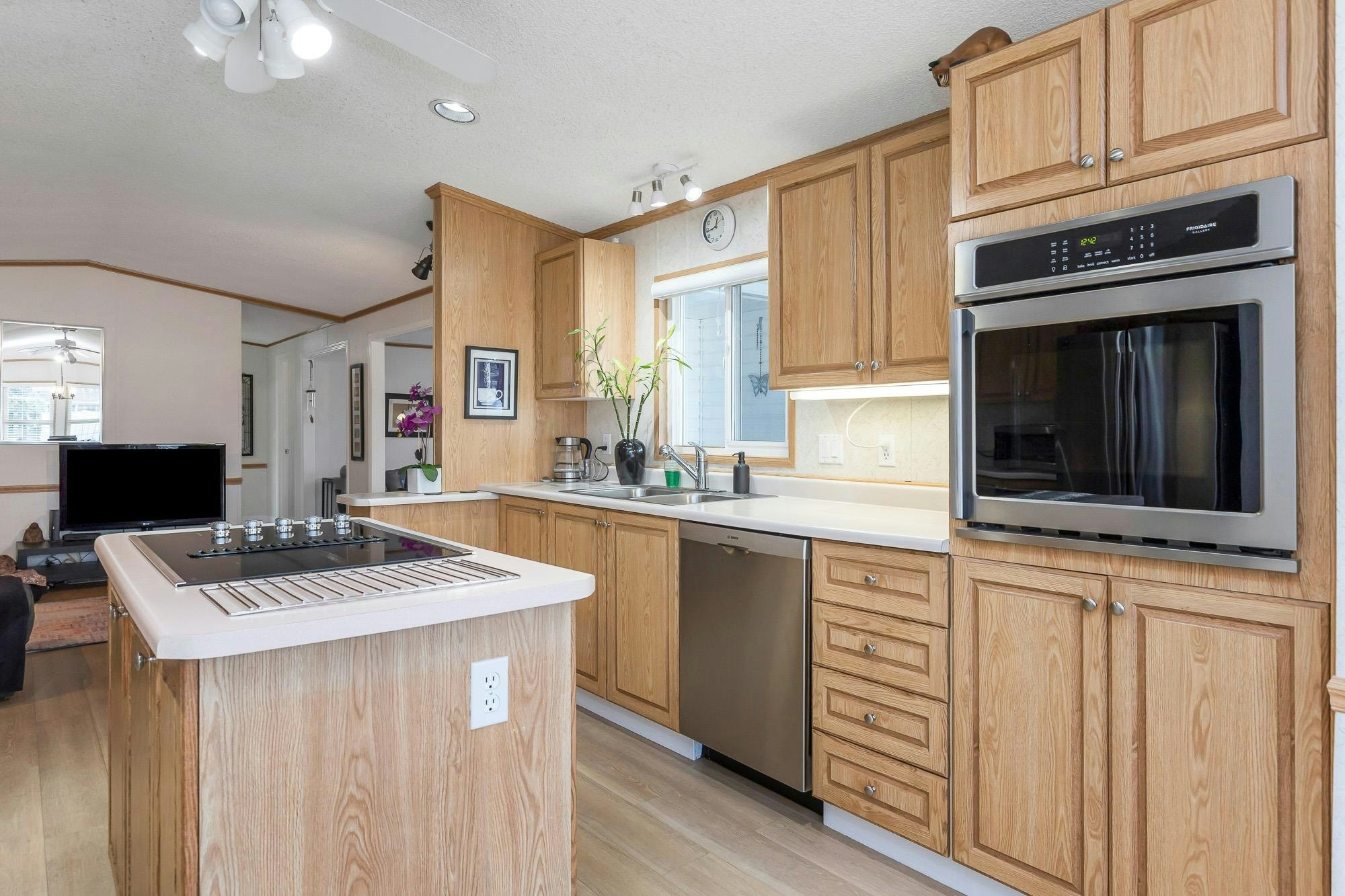 6-45918 Knight Road, Chilliwack, BC, V2R 3X4 - 8