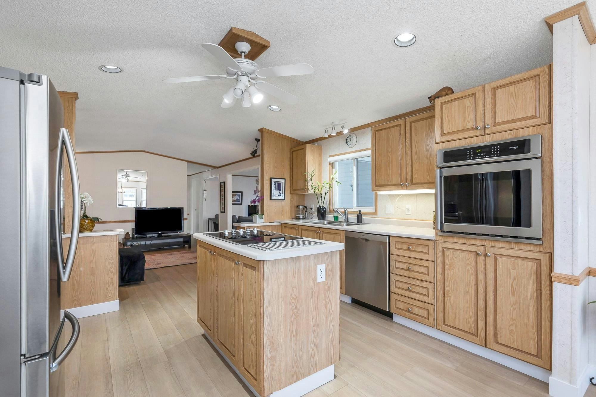 6-45918 Knight Road, Chilliwack, BC, V2R 3X4 - 7