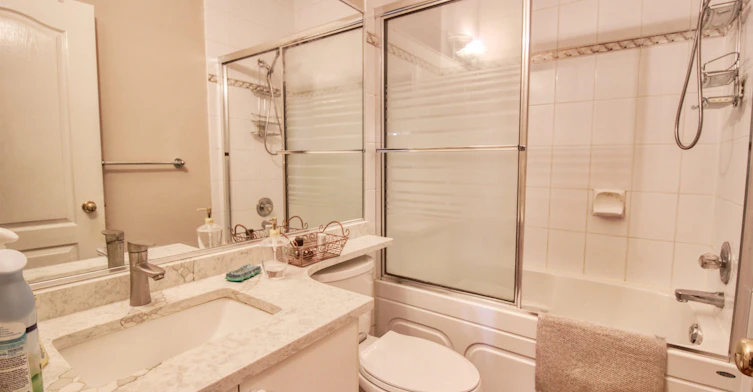 6031 Rumble, Burnaby, BC, V5J 2C6 - 23