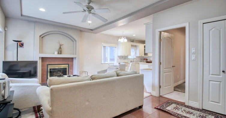 6031 Rumble, Burnaby, BC, V5J 2C6 - 17