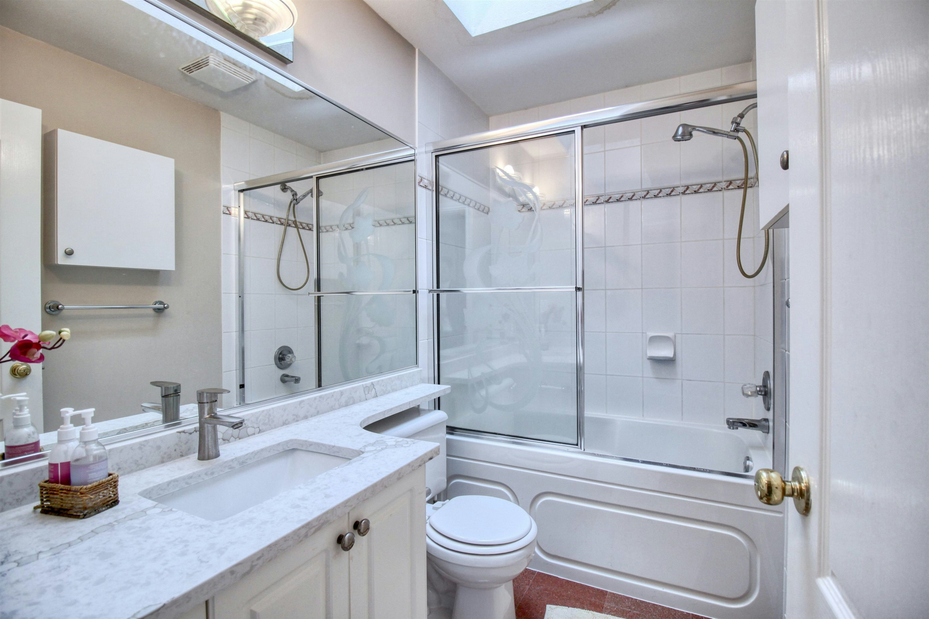 6031 Rumble, Burnaby, BC, V5J 2C6 - 25