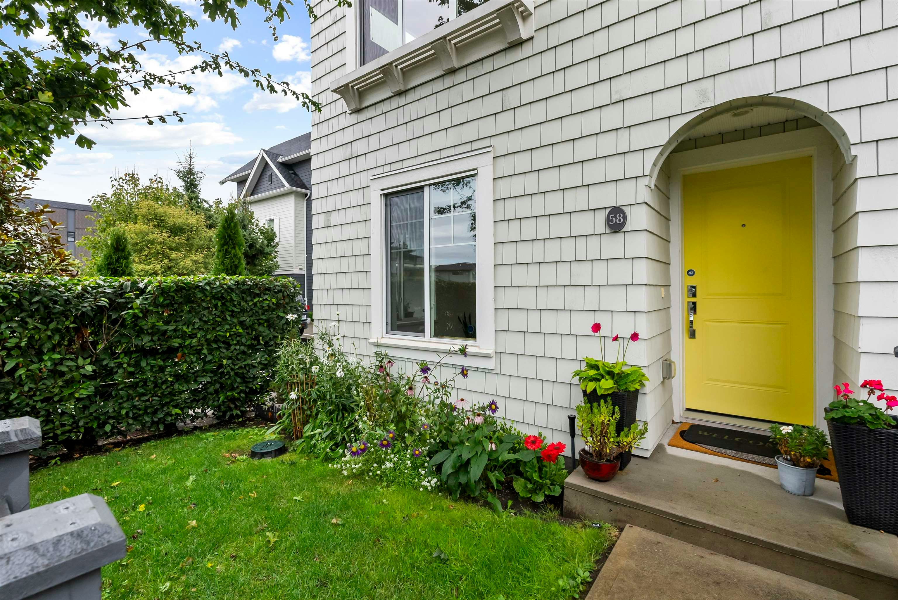 58-16678 25 Avenue - 2