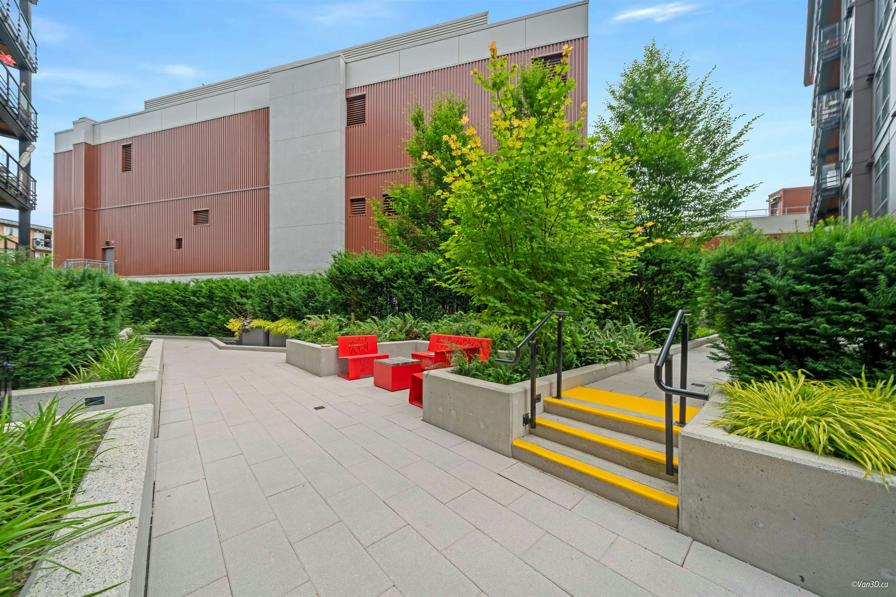 207-128 E 8th Street, North Vancouver, BC, V7L 1Y7 - 27