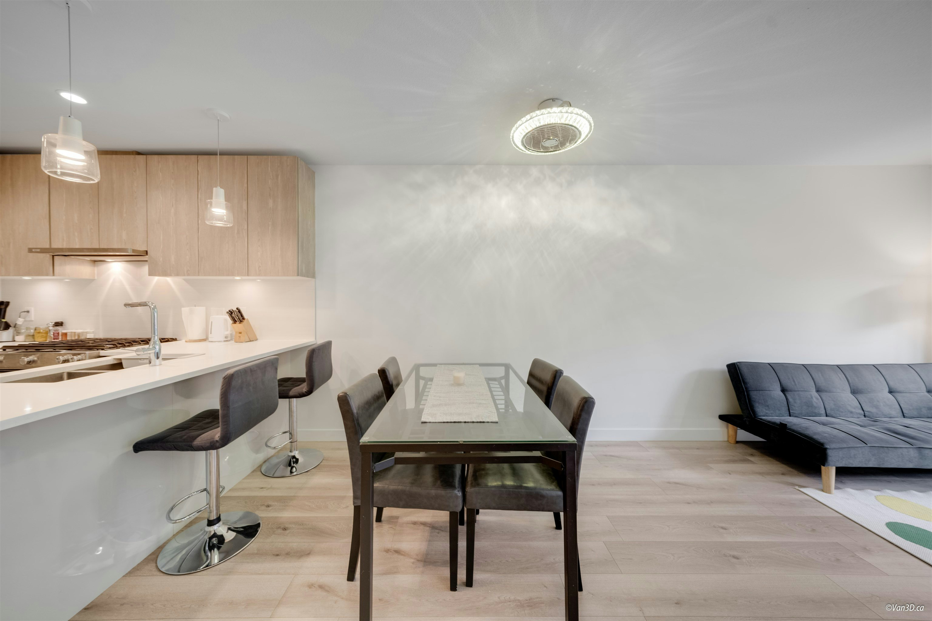207-128 E 8th Street, North Vancouver, BC, V7L 1Y7 - 7