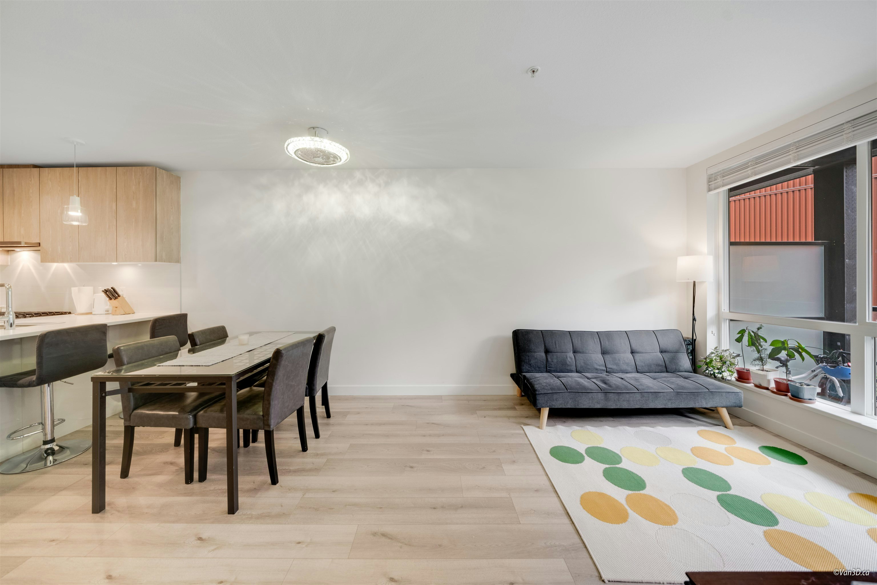 207-128 E 8th Street, North Vancouver, BC, V7L 1Y7 - 6