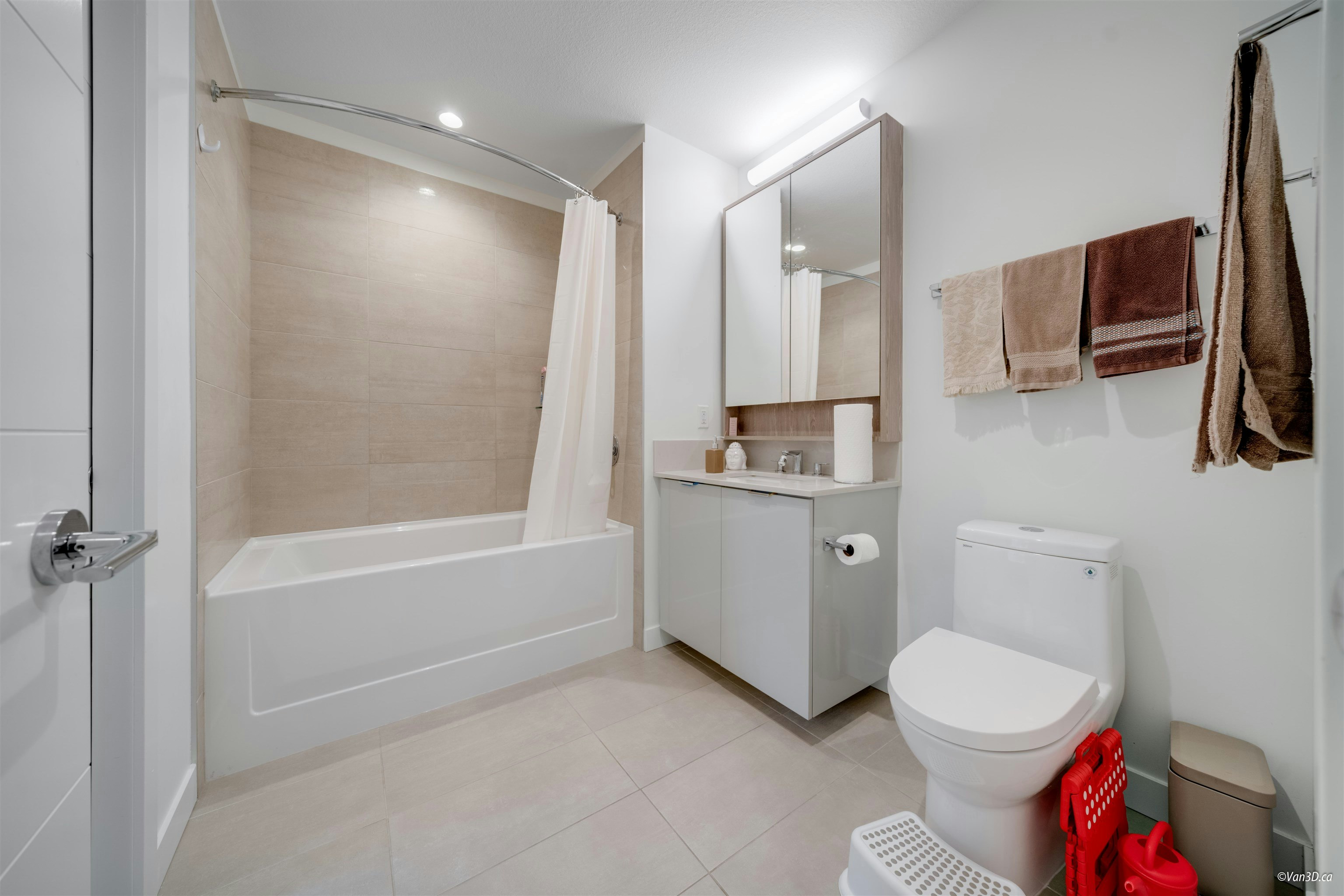 207-128 E 8th Street, North Vancouver, BC, V7L 1Y7 - 13