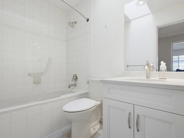 1-32615 Murray Avenue, Abbotsford, BC, V2T 4T8 - 24