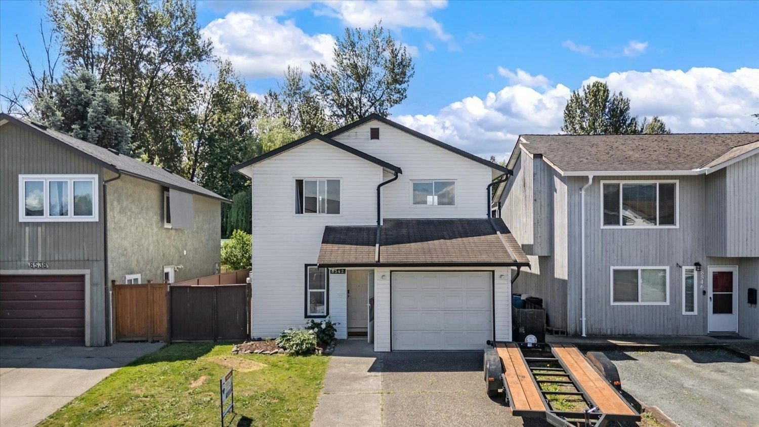 8542 Mccutcheon Avenue, Chilliwack, BC, V2P 7K7