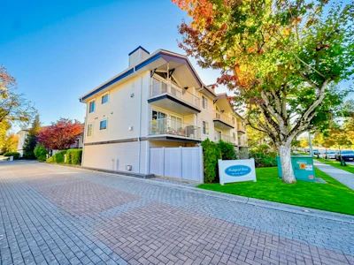 103-15298 20 Avenue - 2