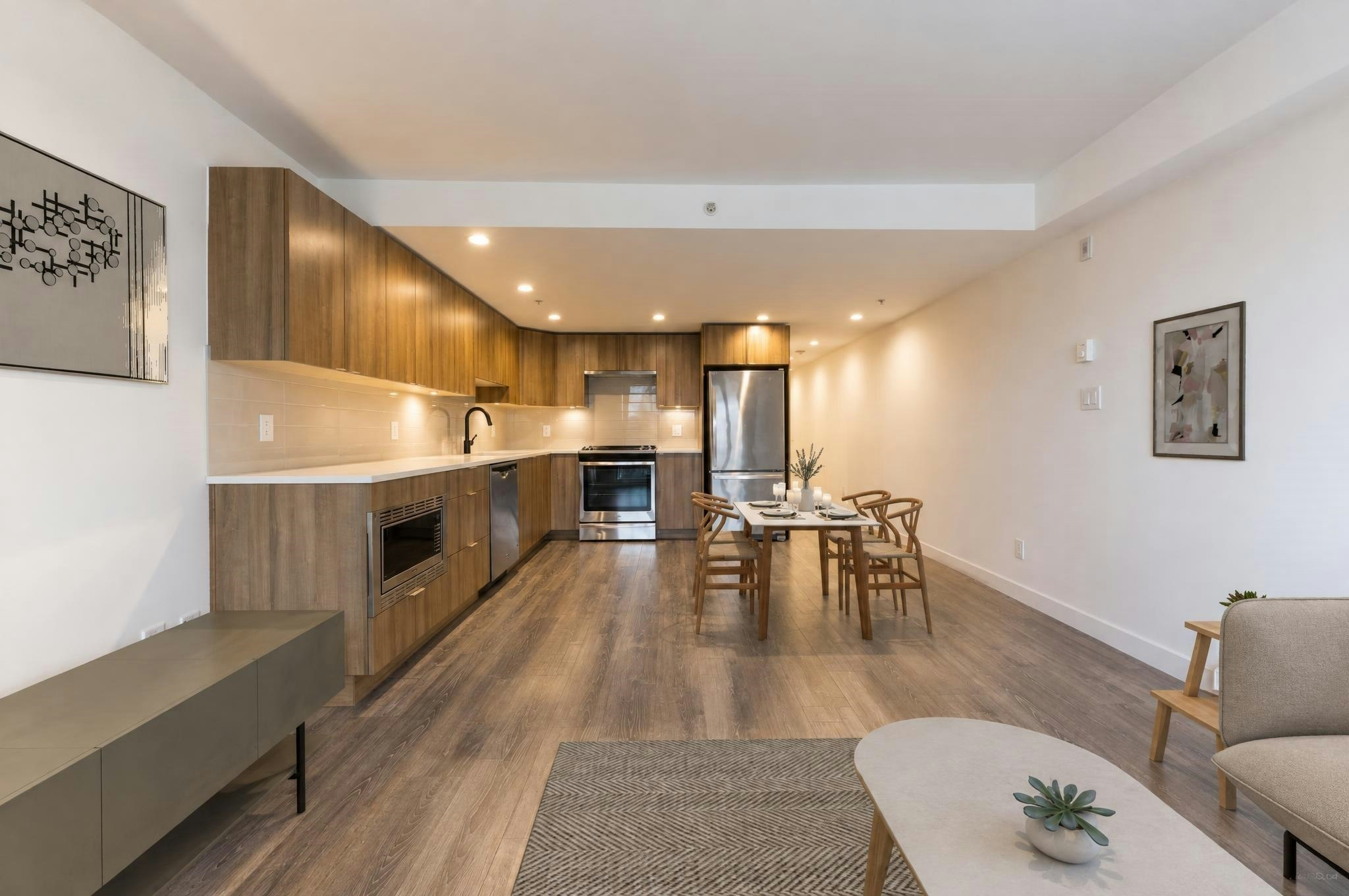 403-1365 Pemberton Avenue - 4