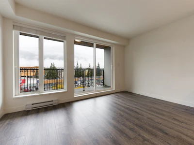 403-1365 Pemberton Avenue - 3