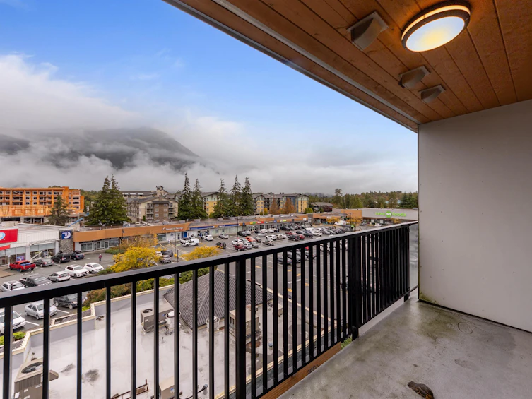 403-1365 Pemberton Avenue, Squamish, BC, V8B 1B7 - 23