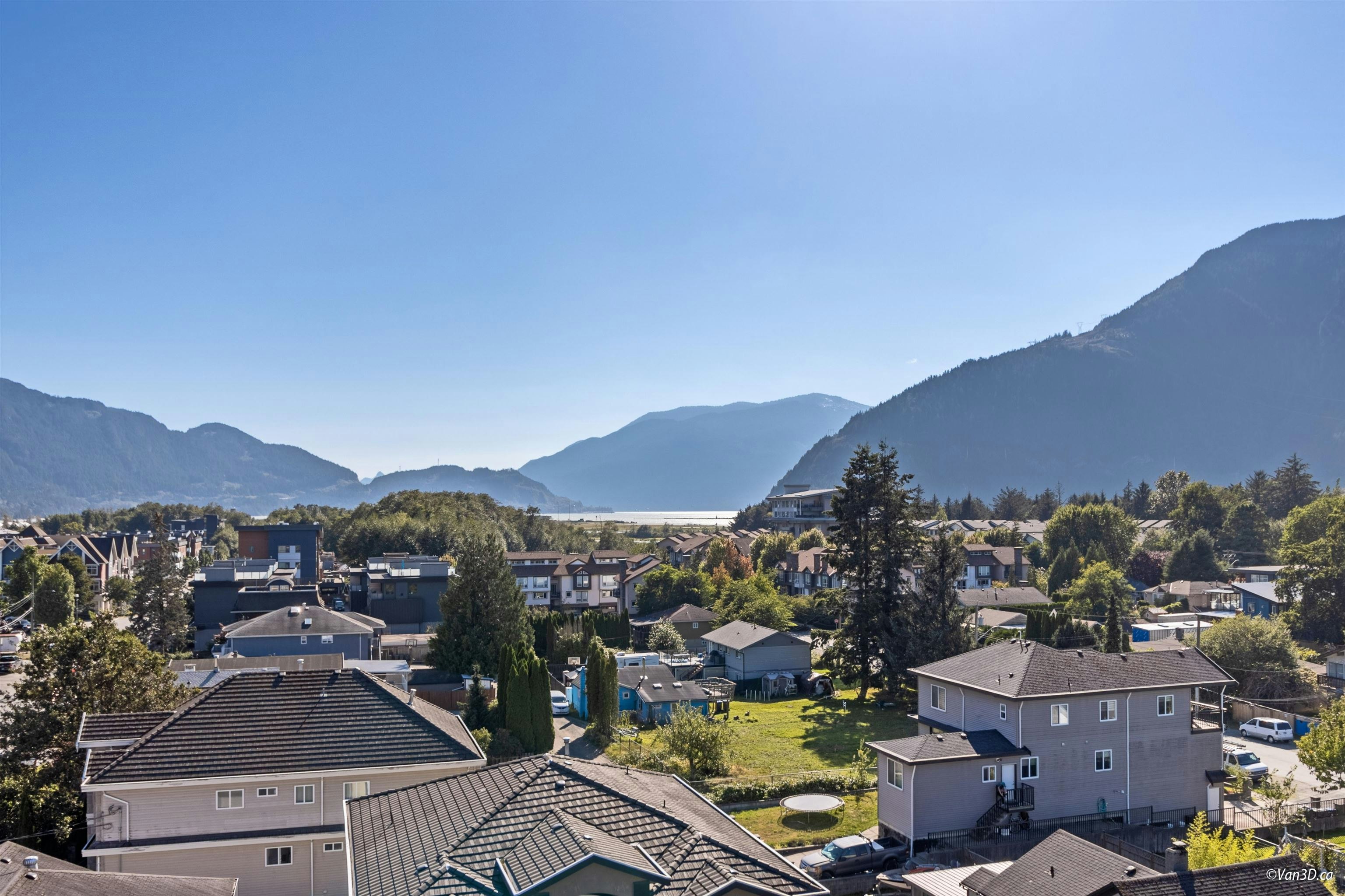403-1365 Pemberton Avenue, Squamish, BC, V8B 1B7 - 31