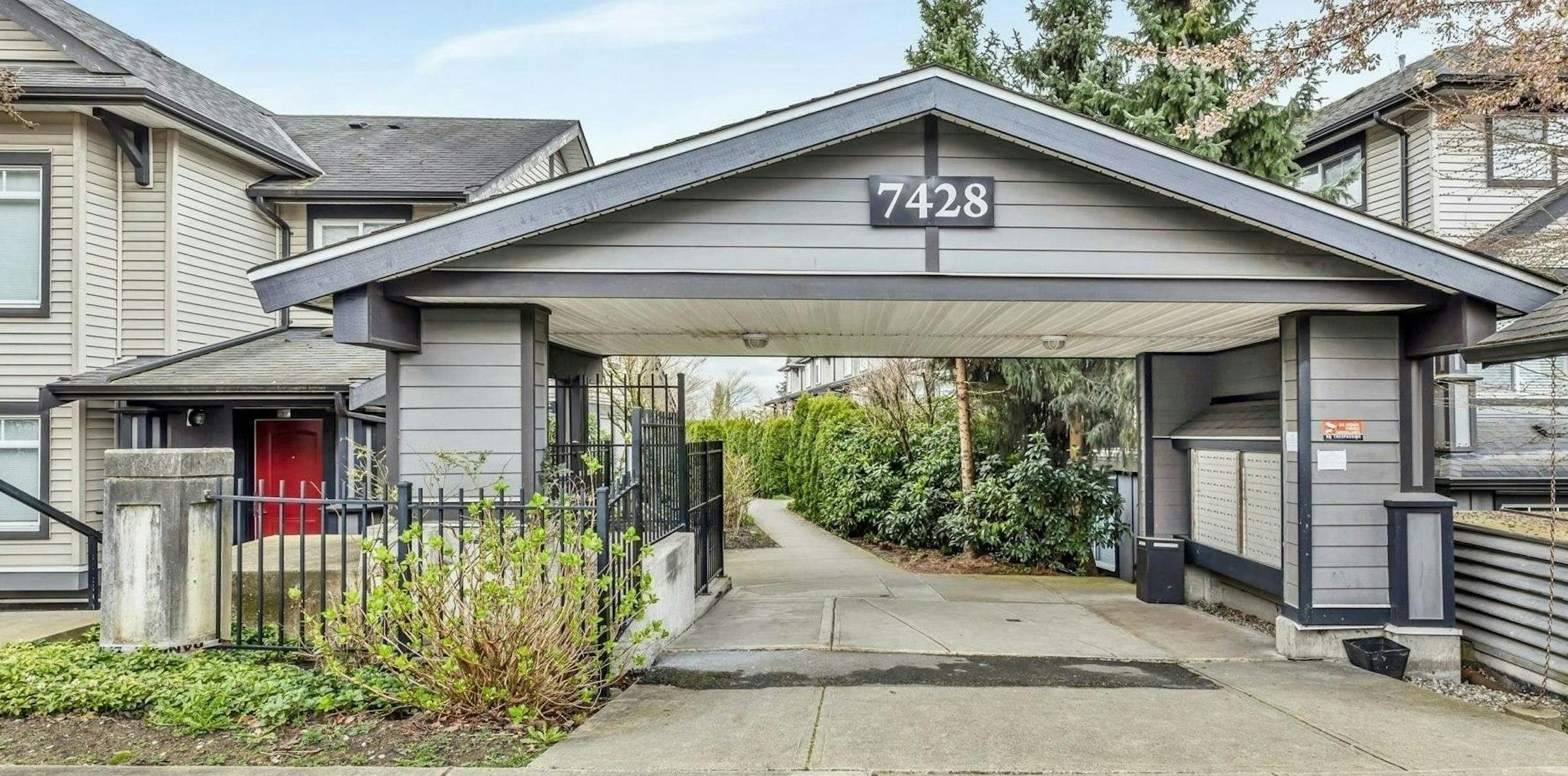 57-7428 14th Avenue, Burnaby, BC, V3N 0C2
