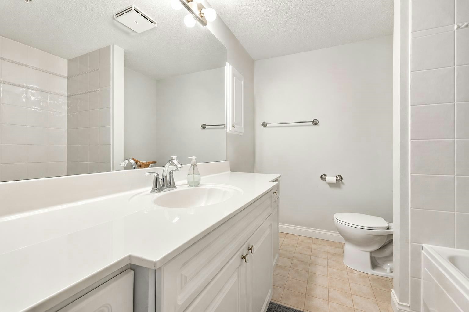 406-33065 Mill Lake Road, Abbotsford, BC, V2S 8E6 - 12
