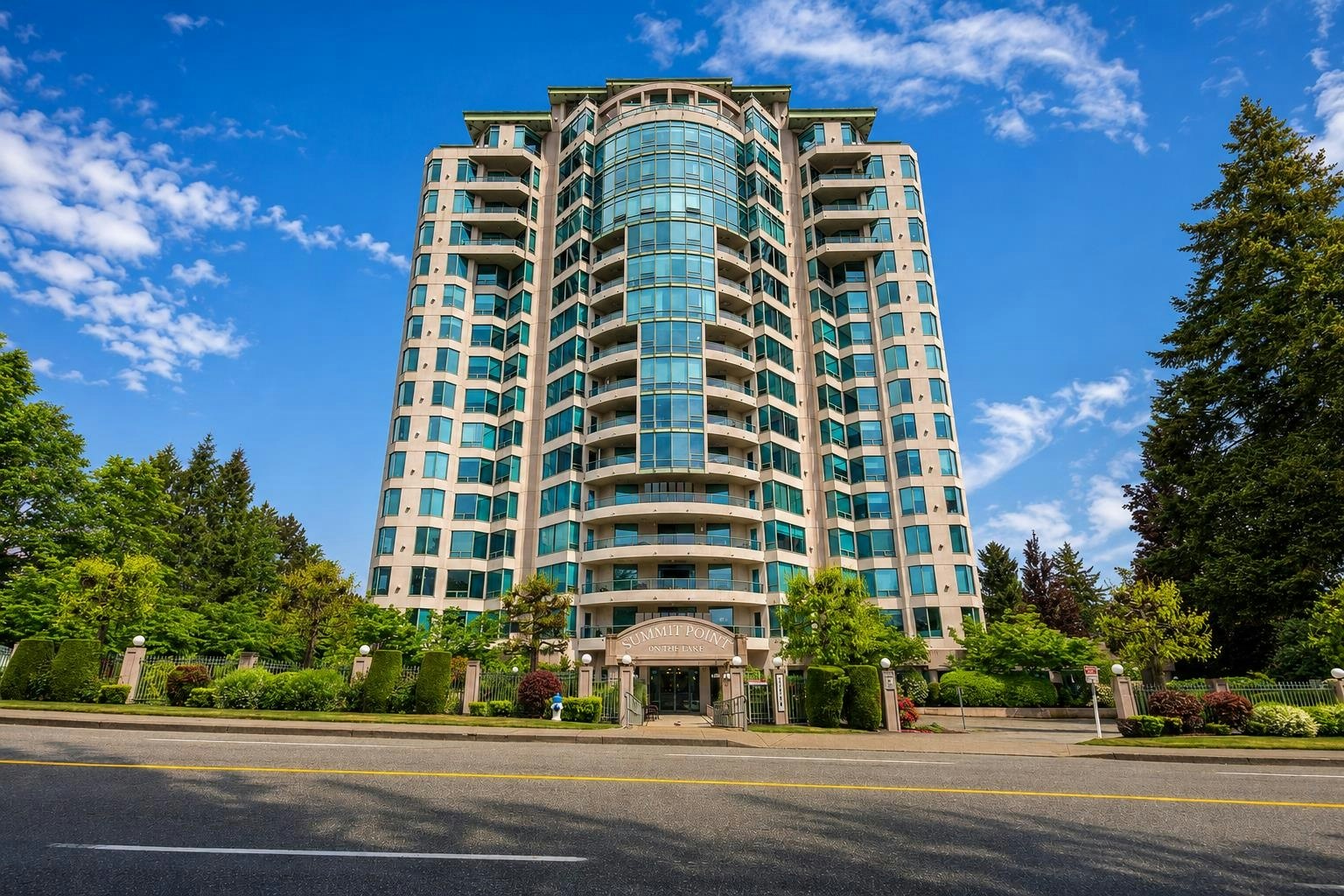 406-33065 Mill Lake Road, Abbotsford, BC, V2S 8E6