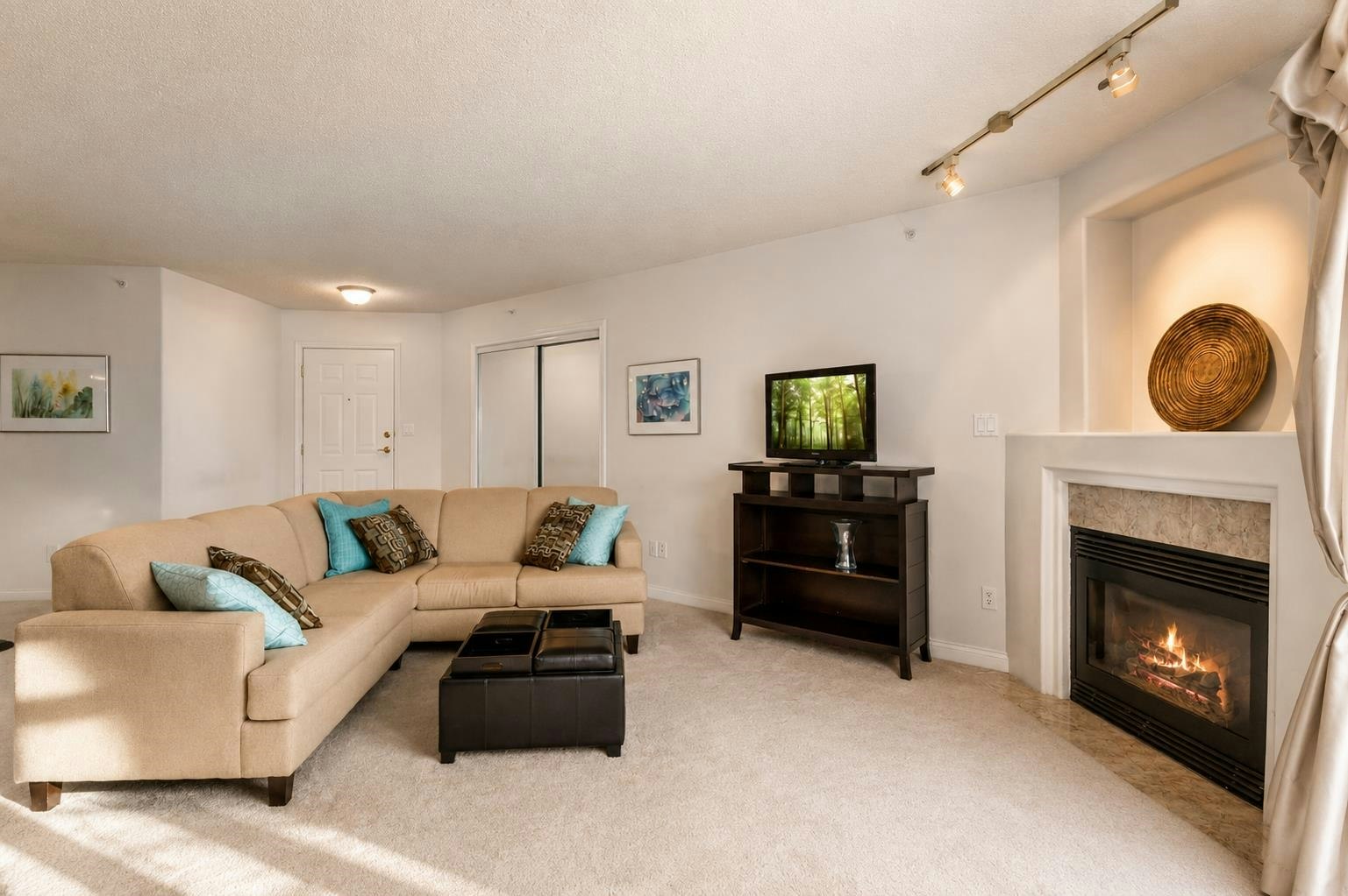 406-33065 Mill Lake Road - 4