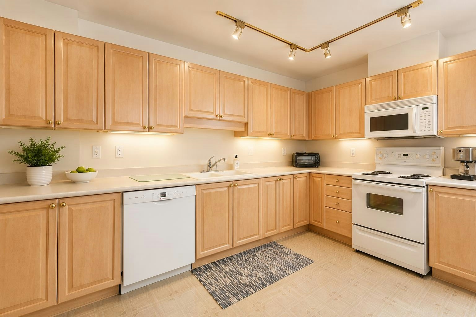 406-33065 Mill Lake Road, Abbotsford, BC, V2S 8E6 - 10