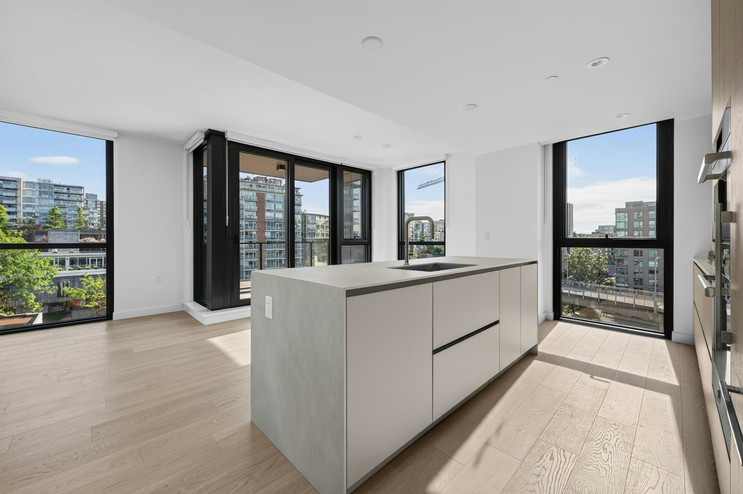 801-1530 W 6th Avenue, Vancouver, BC, V6J 0J9 - 2