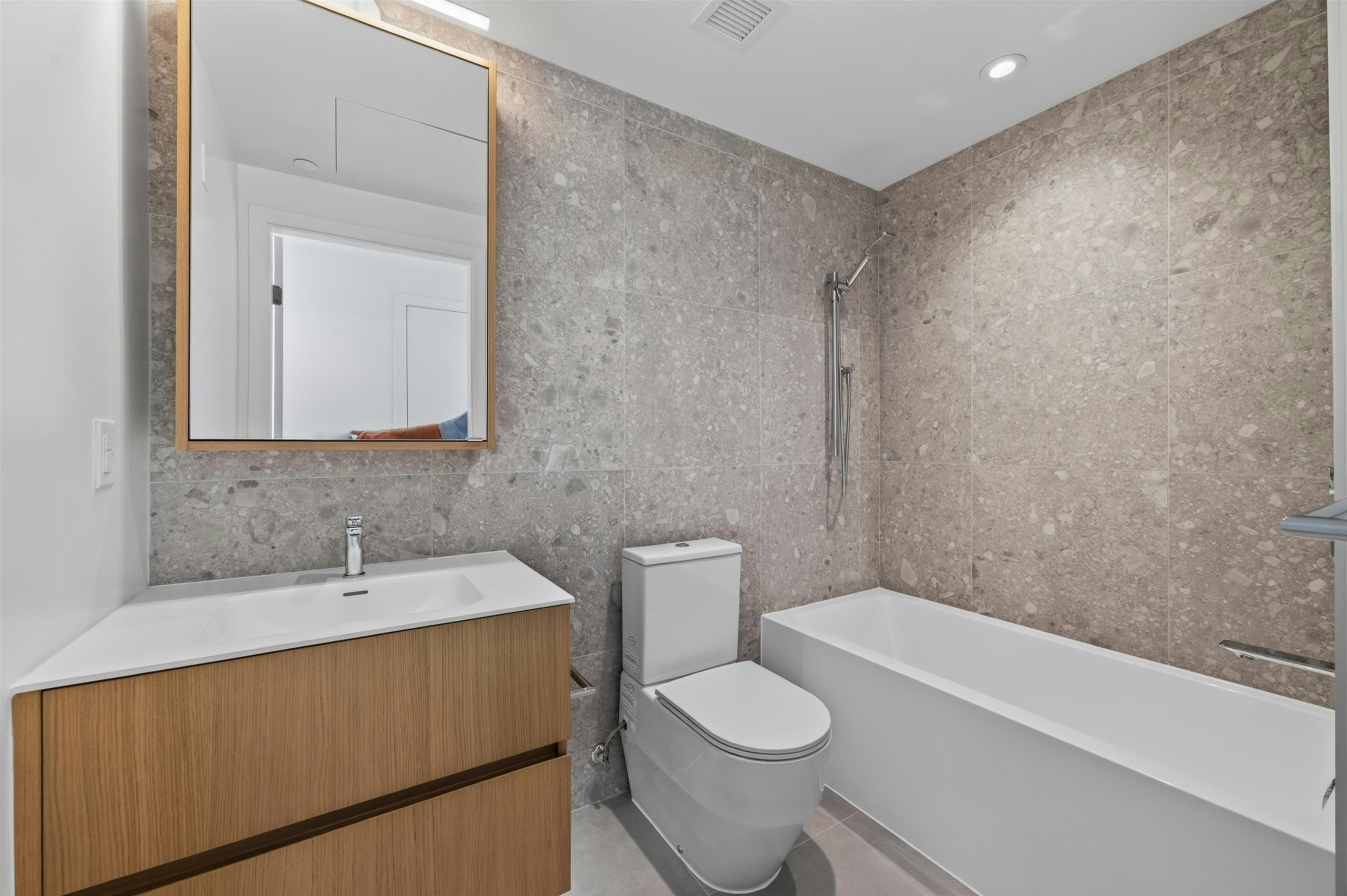 801-1530 W 6th Avenue, Vancouver, BC, V6J 0J9 - 18
