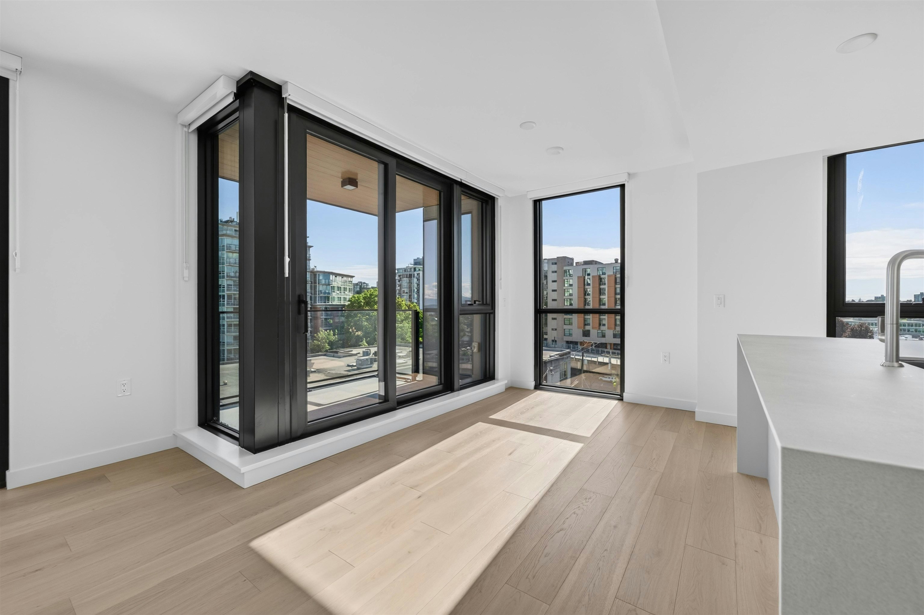 801-1530 W 6th Avenue, Vancouver, BC, V6J 0J9 - 6