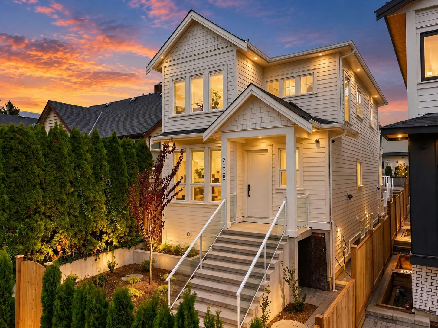 2008 Westview Drive, North Vancouver, BC, V7M 3B2