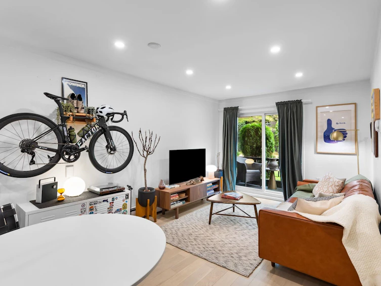 112-1717 W 13th Avenue, Vancouver, BC, V6J 2H2 - 2
