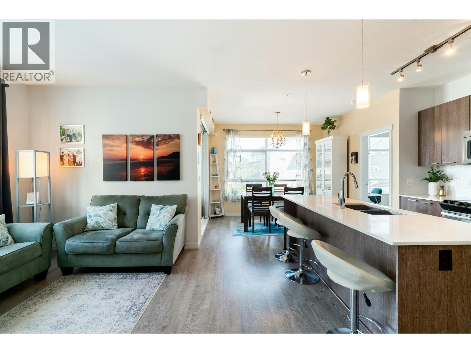 215-617 Smith Avenue, Coquitlam, BC, V3J 0C3 - 6