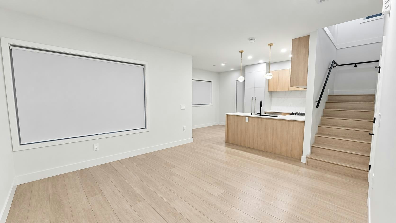 3-8300 No 3 Road, Richmond, BC, V7C 1P2