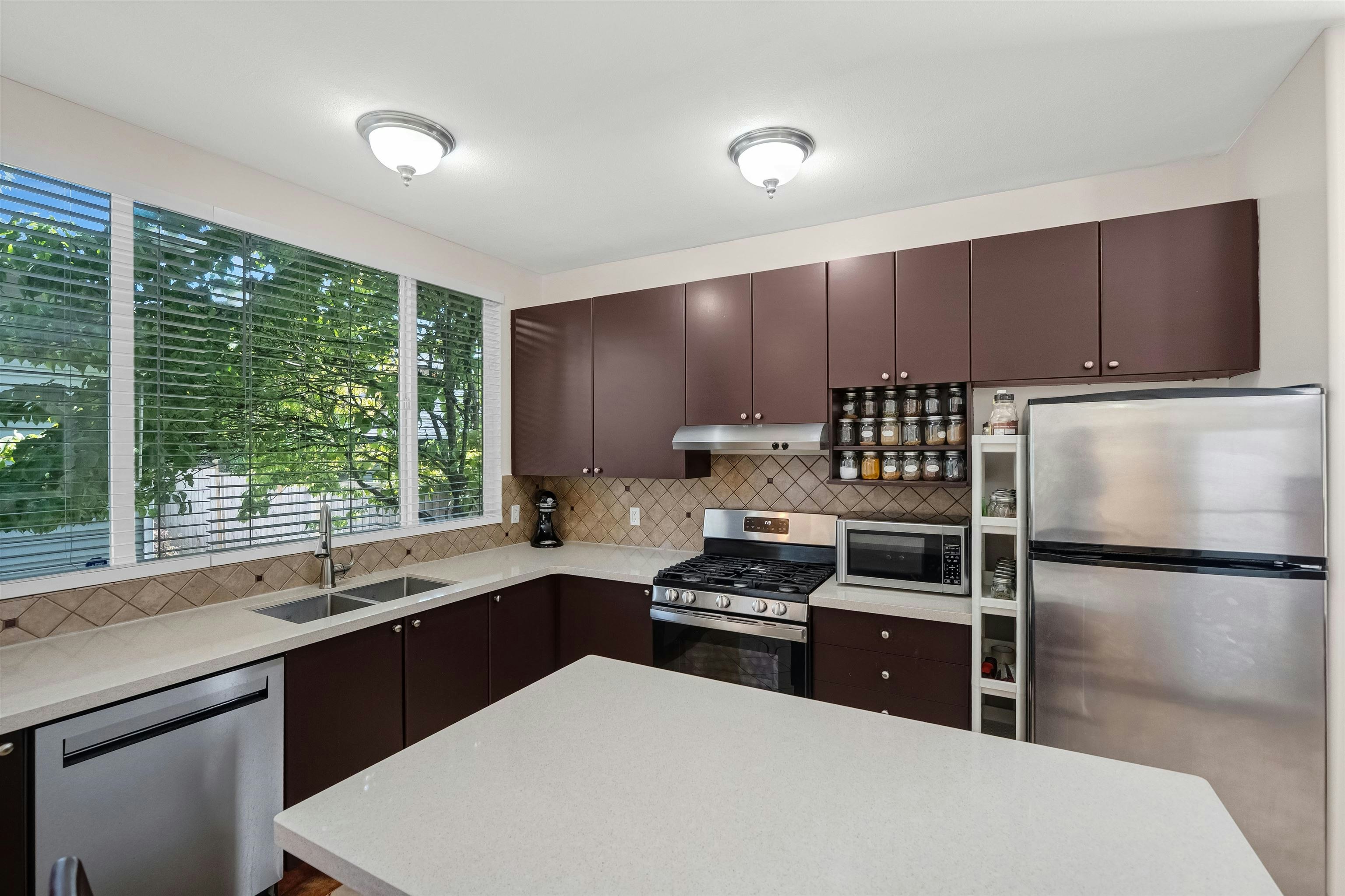 10280 242b Street - 3