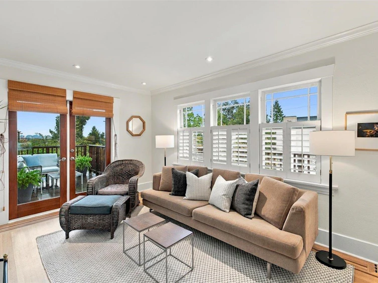 706 W 24th Avenue, Vancouver, BC, V5Z 2B8 - 6