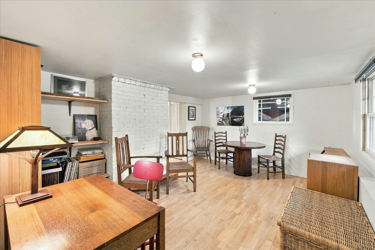 706 W 24th Avenue, Vancouver, BC, V5Z 2B8 - 30