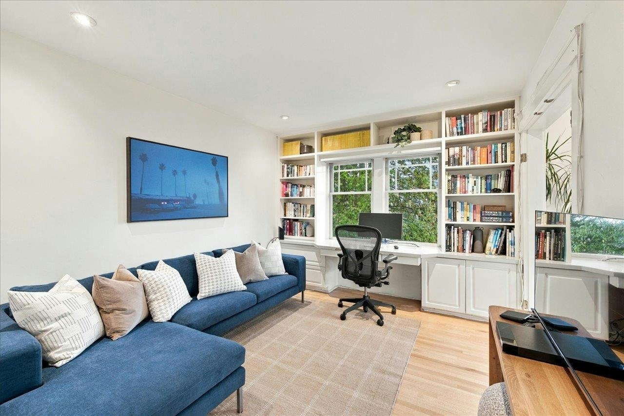 706 W 24th Avenue, Vancouver, BC, V5Z 2B8 - 9