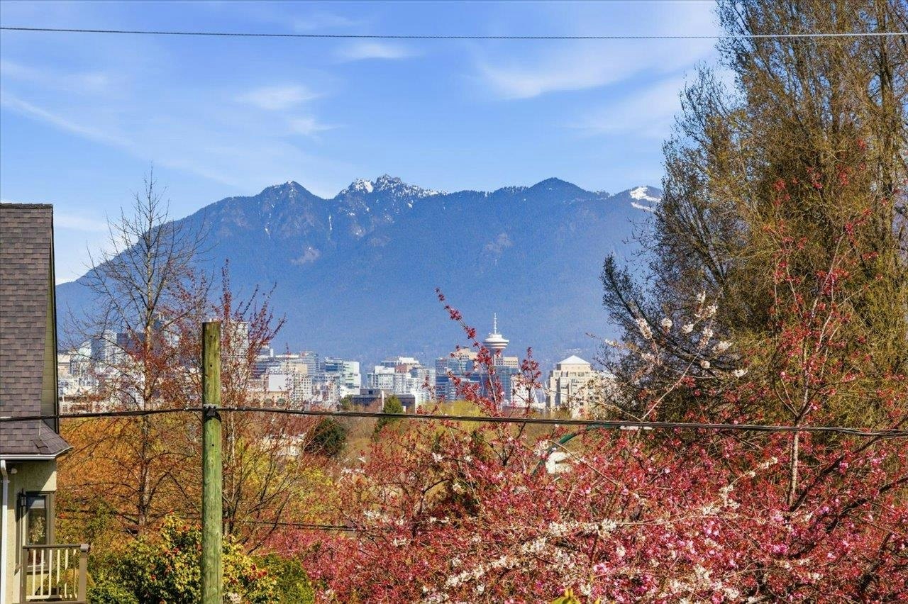 706 W 24th Avenue - 4