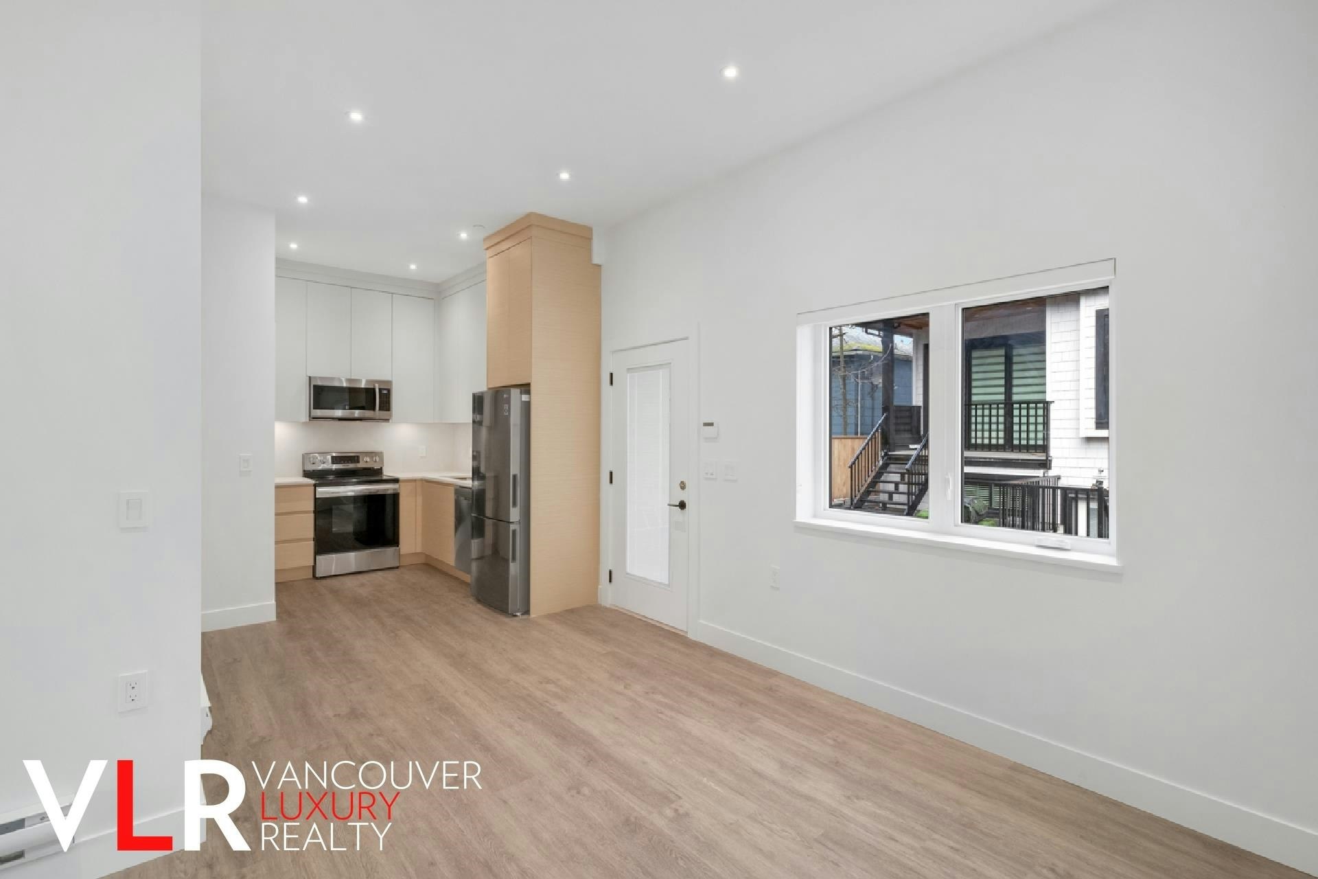 150 E 18th Avenue, Vancouver, BC, V5V 1E3 - 3