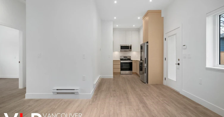 150 E 18th Avenue, Vancouver, BC, V5V 1E3 - 2