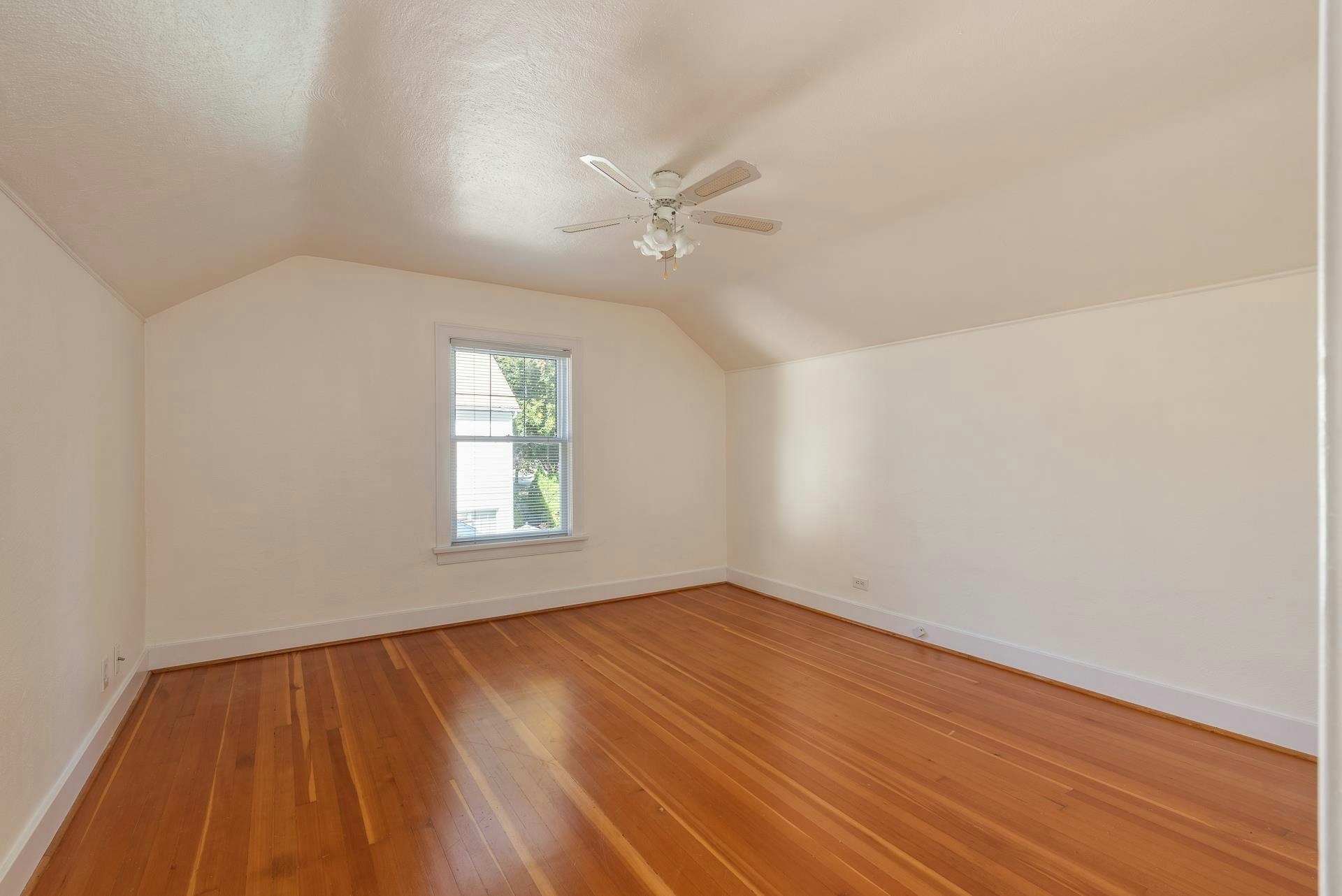 438 Fourth Street, New Westminster, BC, V3L 2V4 - 22