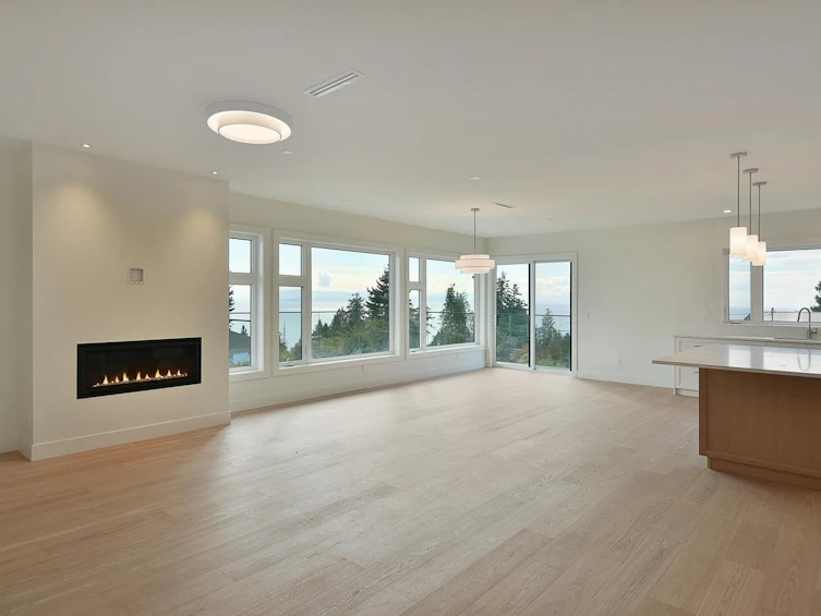 5112 Chapman Road, Sechelt, BC, V7Z 0G4 - 5